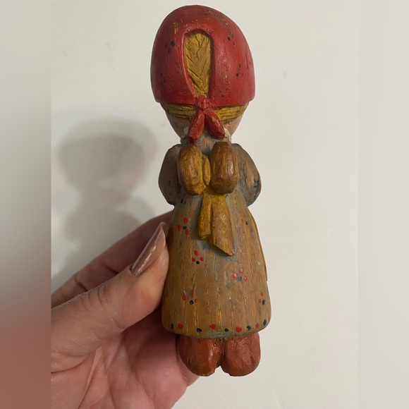 Vintage "Primitive" Look Praying Angel Wood carved Folk Art Holiday decor - Picture 7 of 14